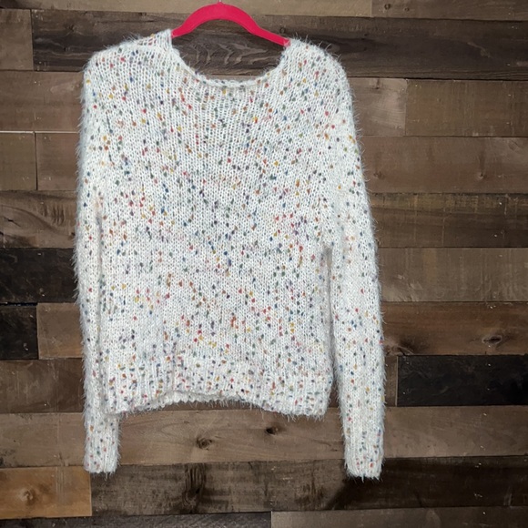 Doe & Rae Popcorn Sweater - Picture 2 of 5